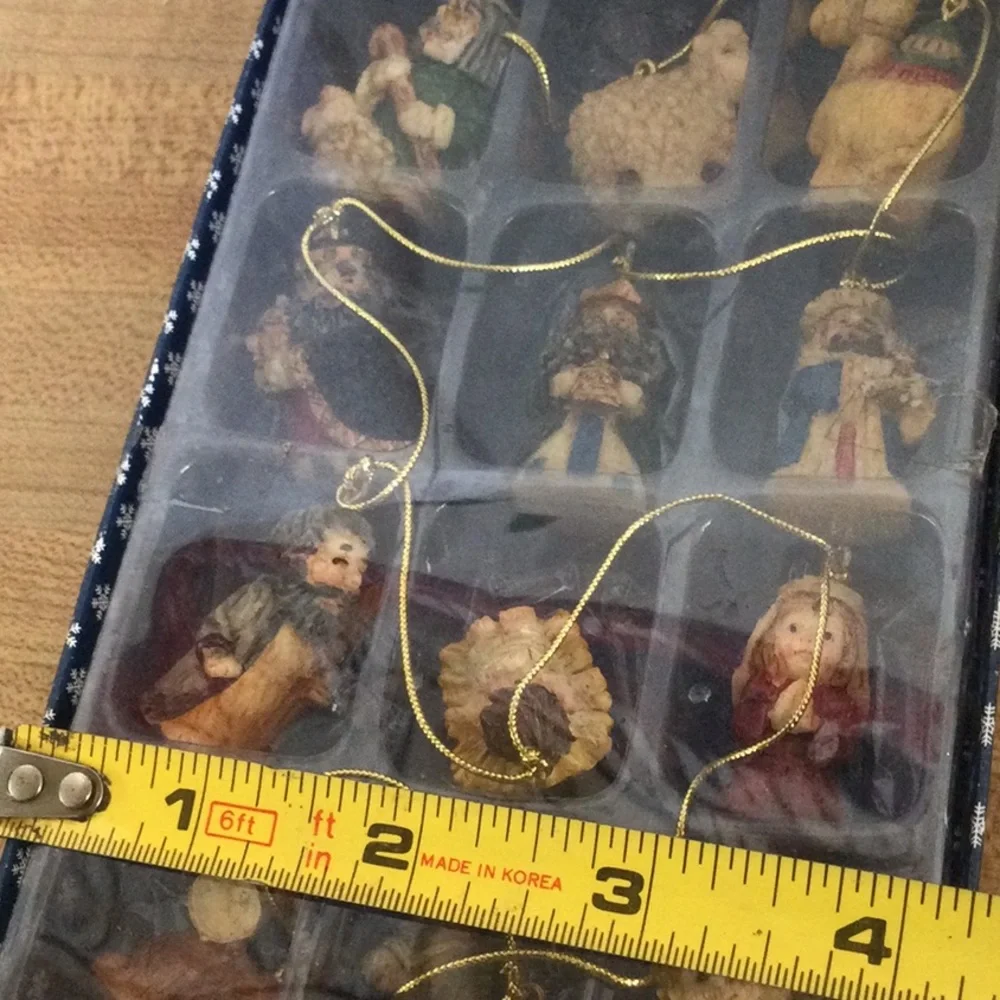 New Christmas Tree Mini Nativity Garland